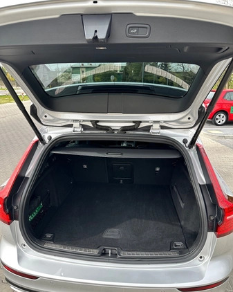 Volvo V60 cena 125800 przebieg: 98350, rok produkcji 2019 z Kalisz małe 92